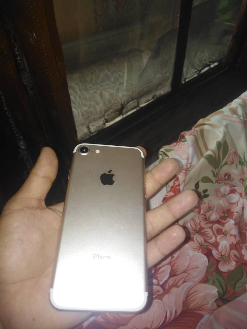 Apple iPhone 7 6