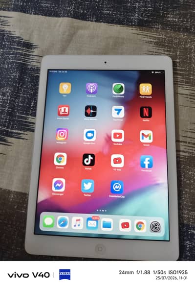 Apple iPad Air 1 (A1475) – Wi-Fi + SIM Supported