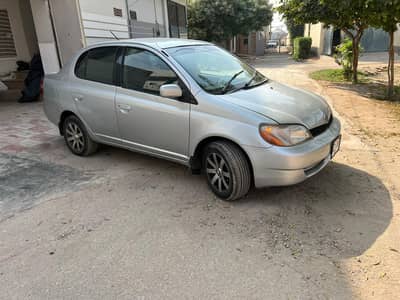 Toyota Platz 1999