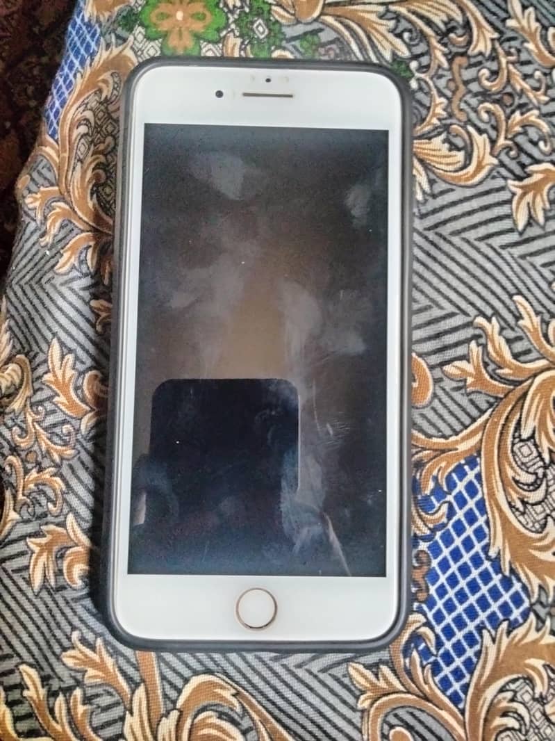 Apple iPhone 8 Plus 1