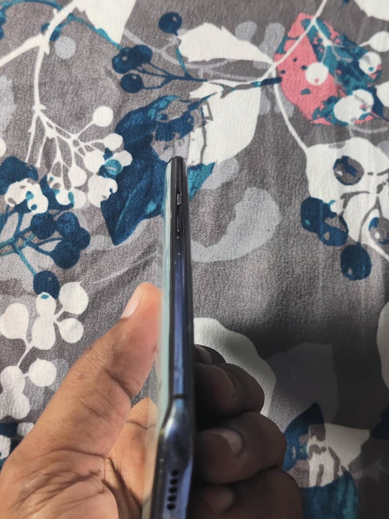 One Plus 7 Pro 3