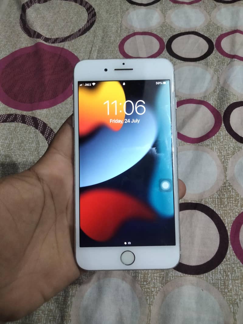 Apple iPhone 7 Plus 0