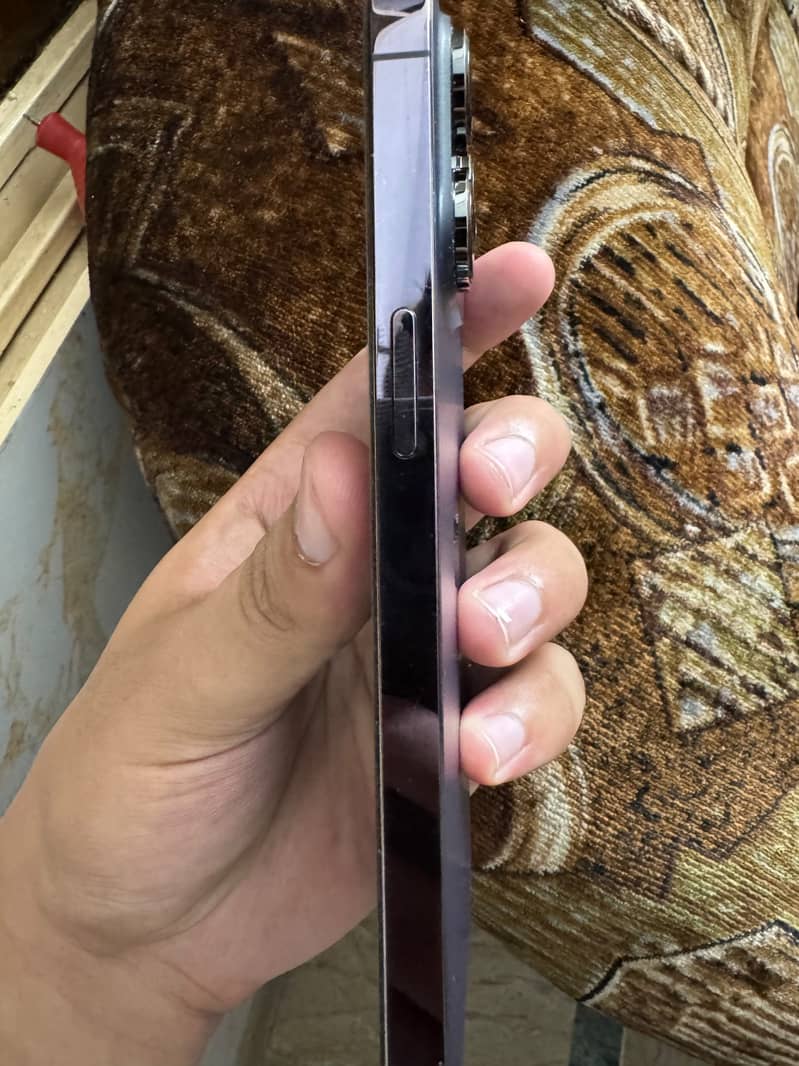 iPhone 14 Pro max 1