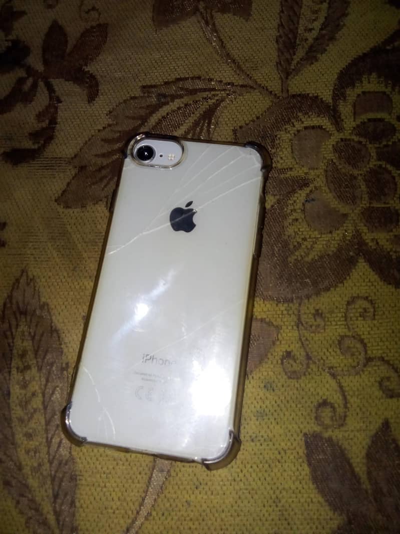 Apple iPhone 8 1