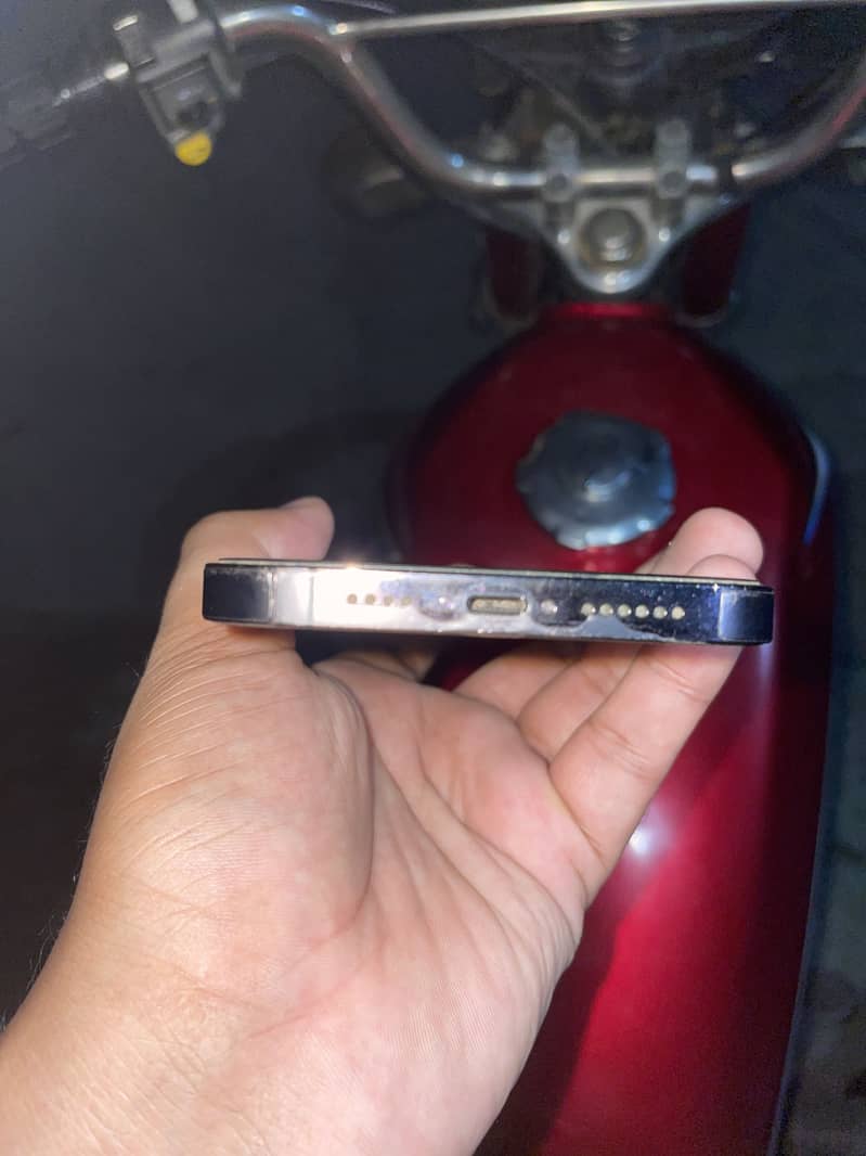 iphone 14 pro max 2