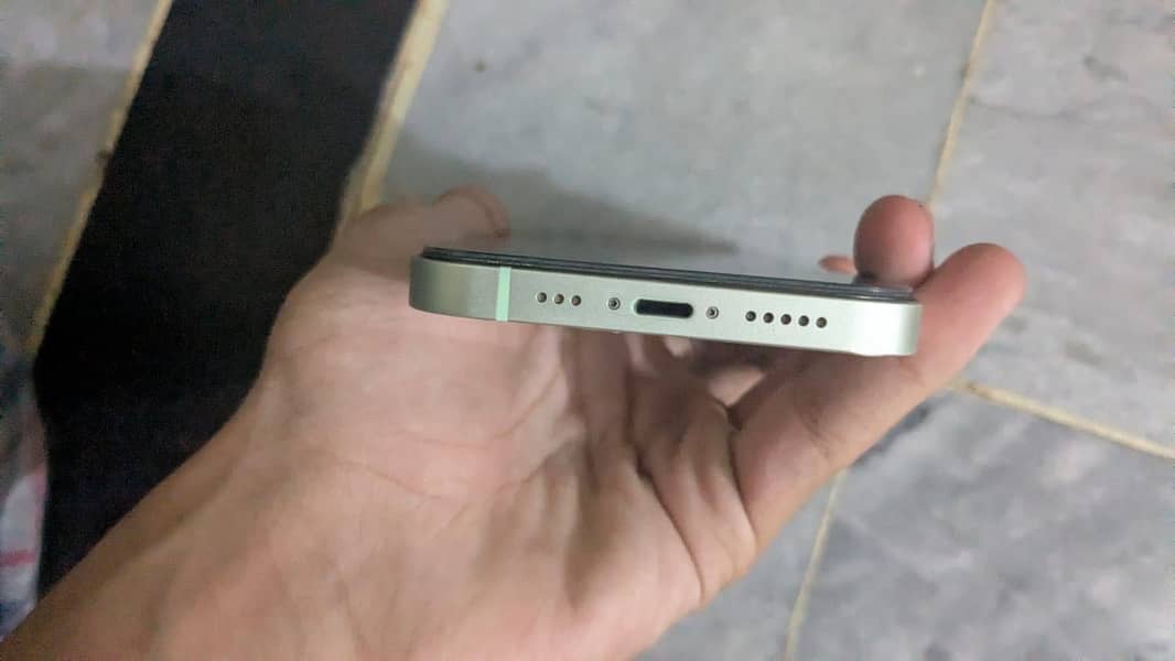 iphone 12 4