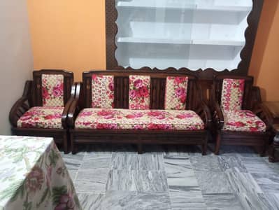 Solid Wooden Sofa Set with Center Table – Excellent Condition