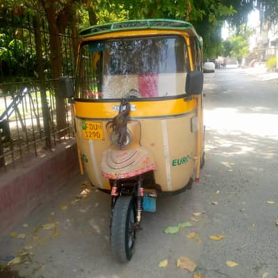 new tier new poshish new hod good condition
