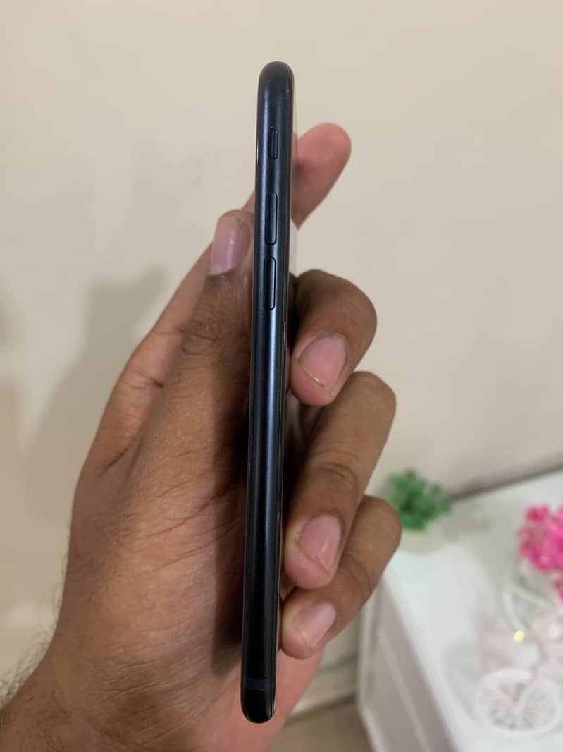 iPhone se 3rd generation 1