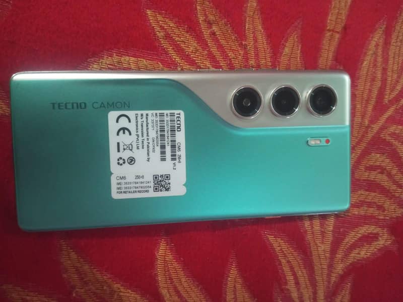 Tecno CAMON 40 Pro 0