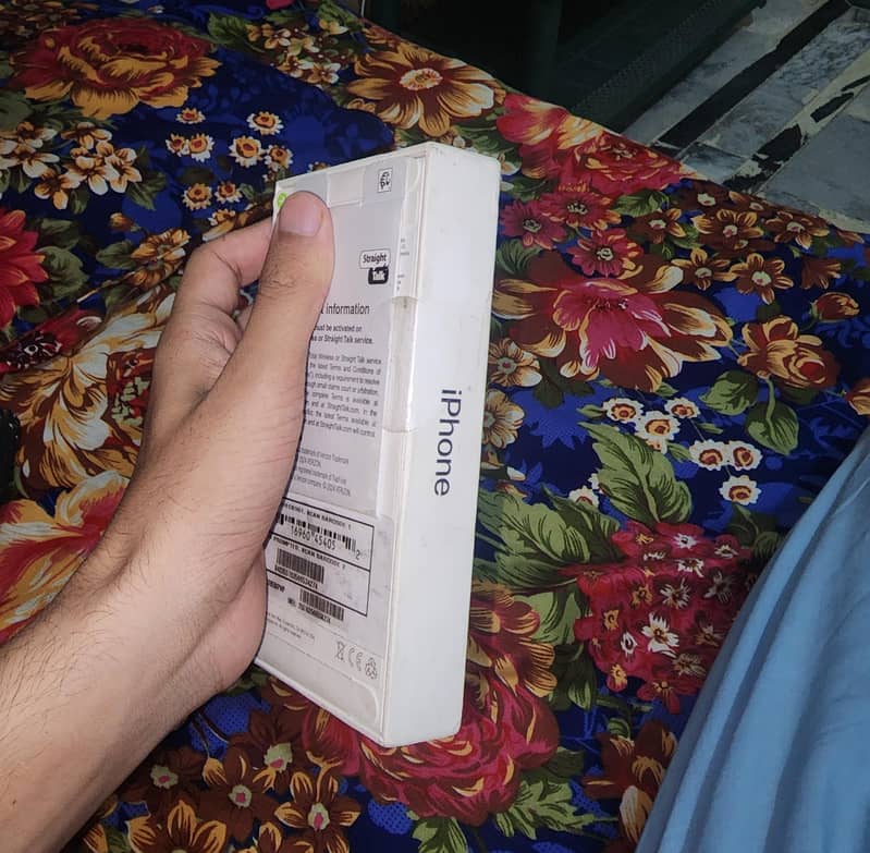 Apple iPhone 13 2