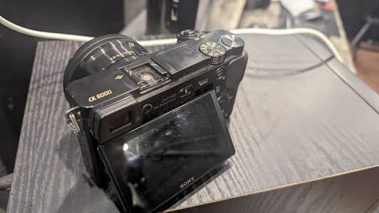 Sony A6000 Mirrorless Camera with 16-50mm Lens | Excellent Condition