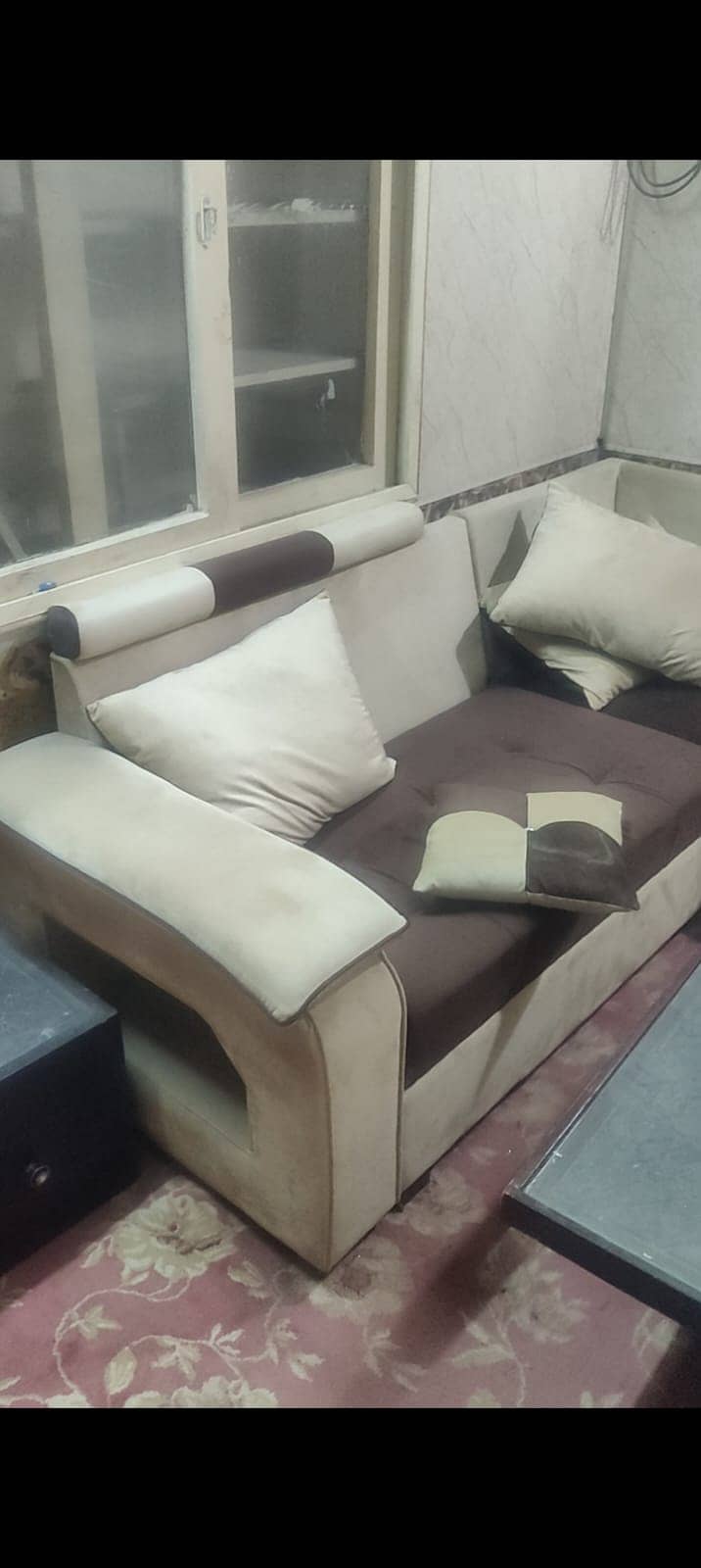 Sofa set with table 4