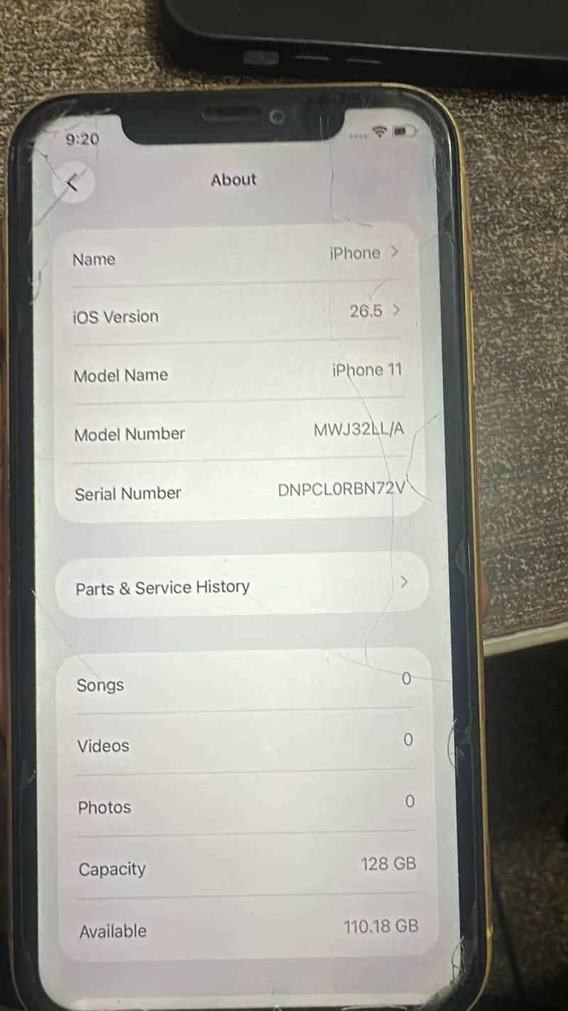 Apple iPhone 11 4