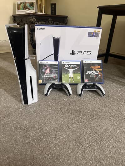 Ps5 slim disc version 1Tb 2118 edition like brand new
