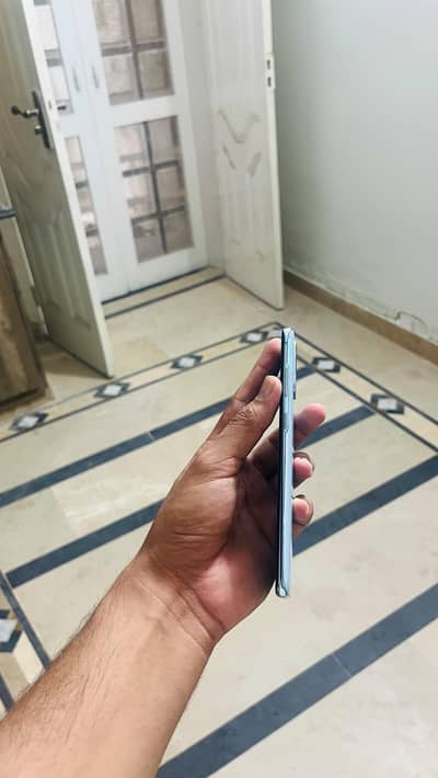Samsung Mobile S20 Plus