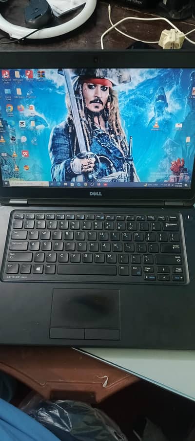 CORE I5 5TH GEN - 10 GB RAM 128 GB SSD