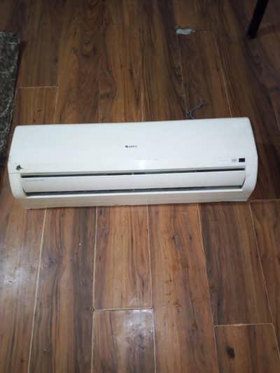 Gree Split AC 1.5 Ton | Excellent Cooling | Good Condition