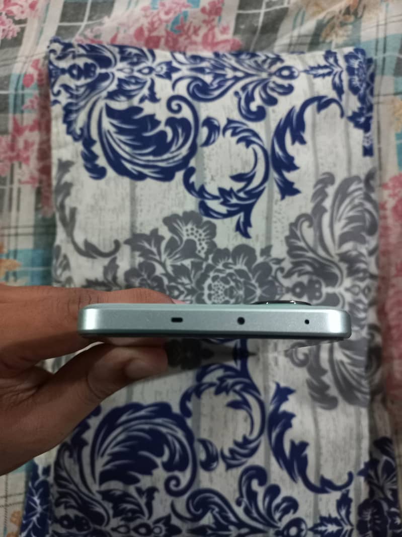 One Plus Ace 2V 6