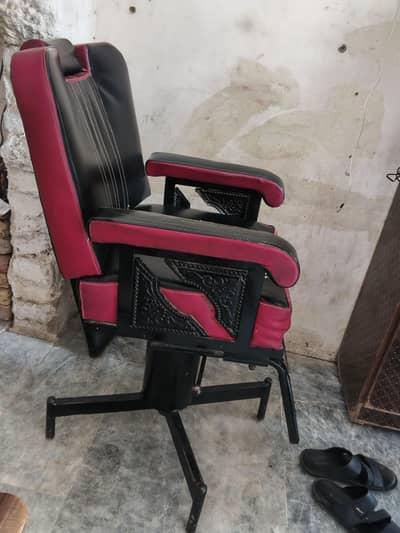 Barber Chair With Normal Conditions