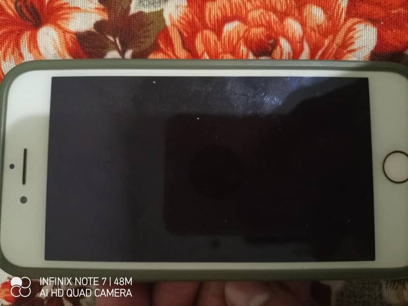 Apple iPhone 7 5