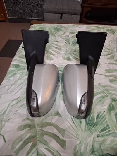 Toyota Vitz Side mirrors
