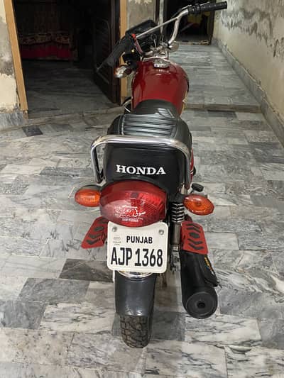 HONDA 125 10/10 condition