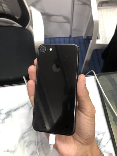 I phone 7 (128) gb