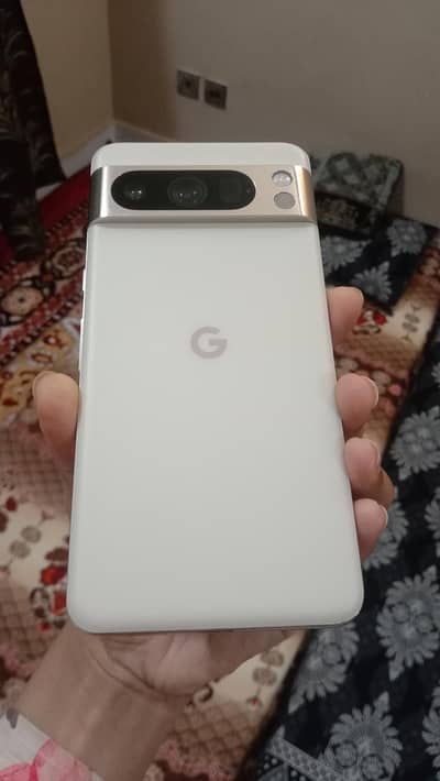 Google Pixel 8 Pro