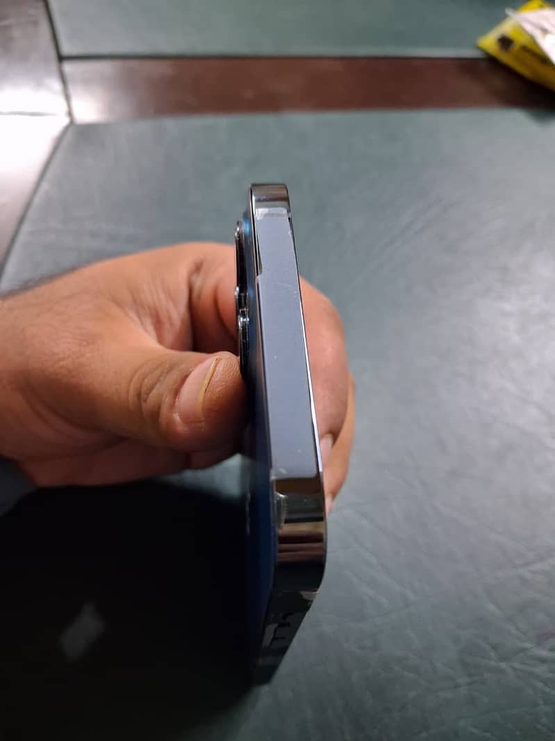 Iphon 12 pro max 5