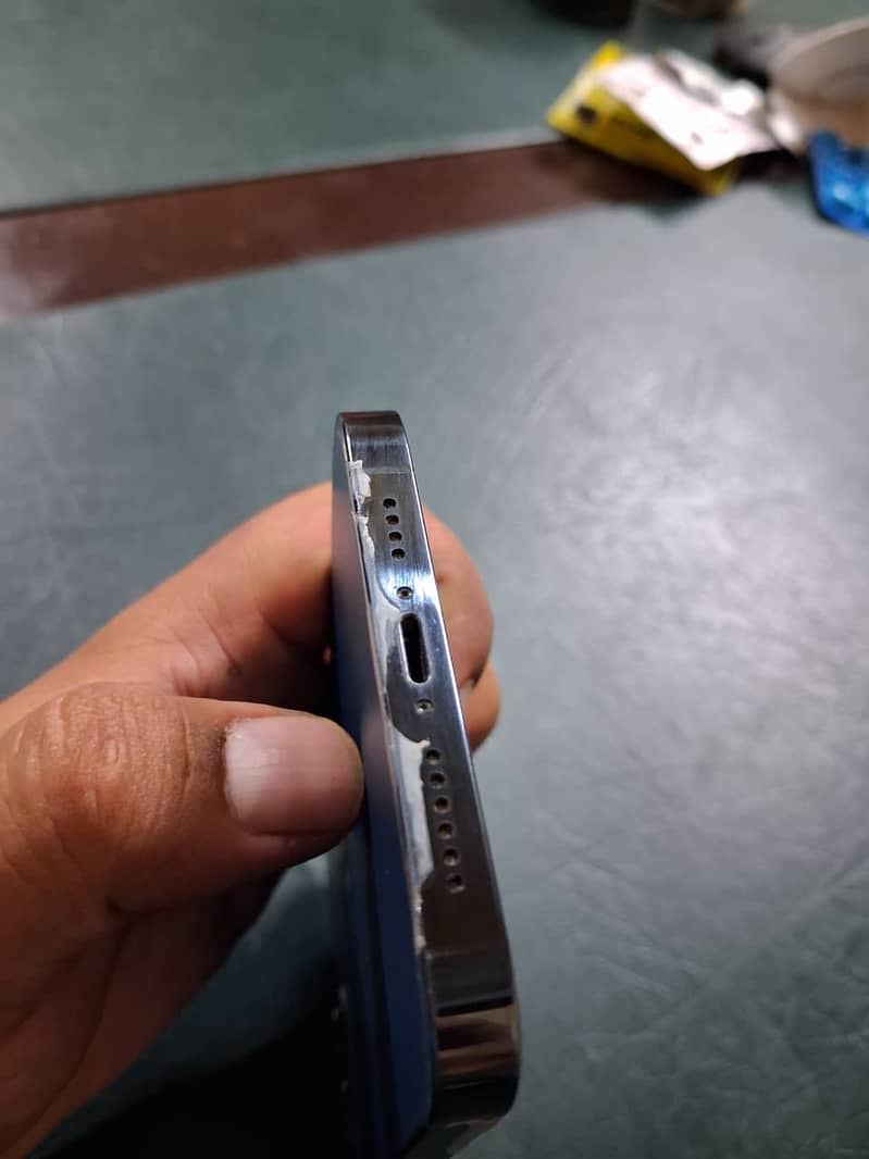 Iphon 12 pro max 6