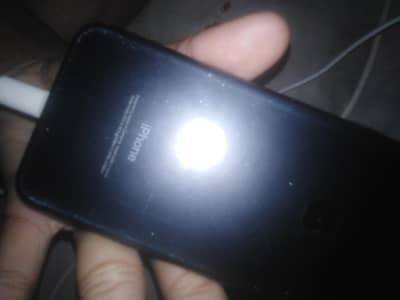 Apple iPhone 7