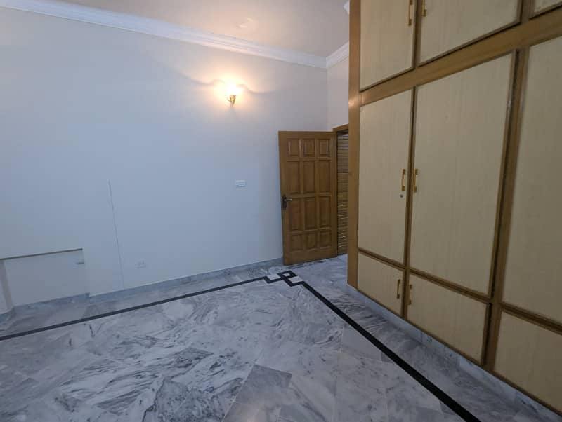 3 bed portion with separate gate 4