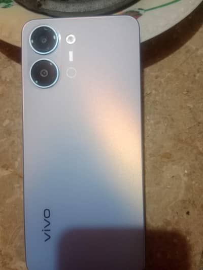 Vivo Y05