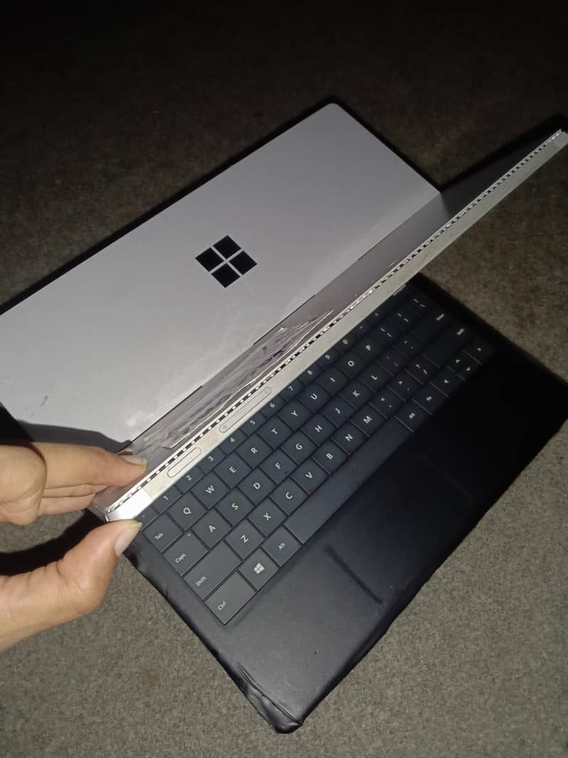 Microsoft surface pro 4 2