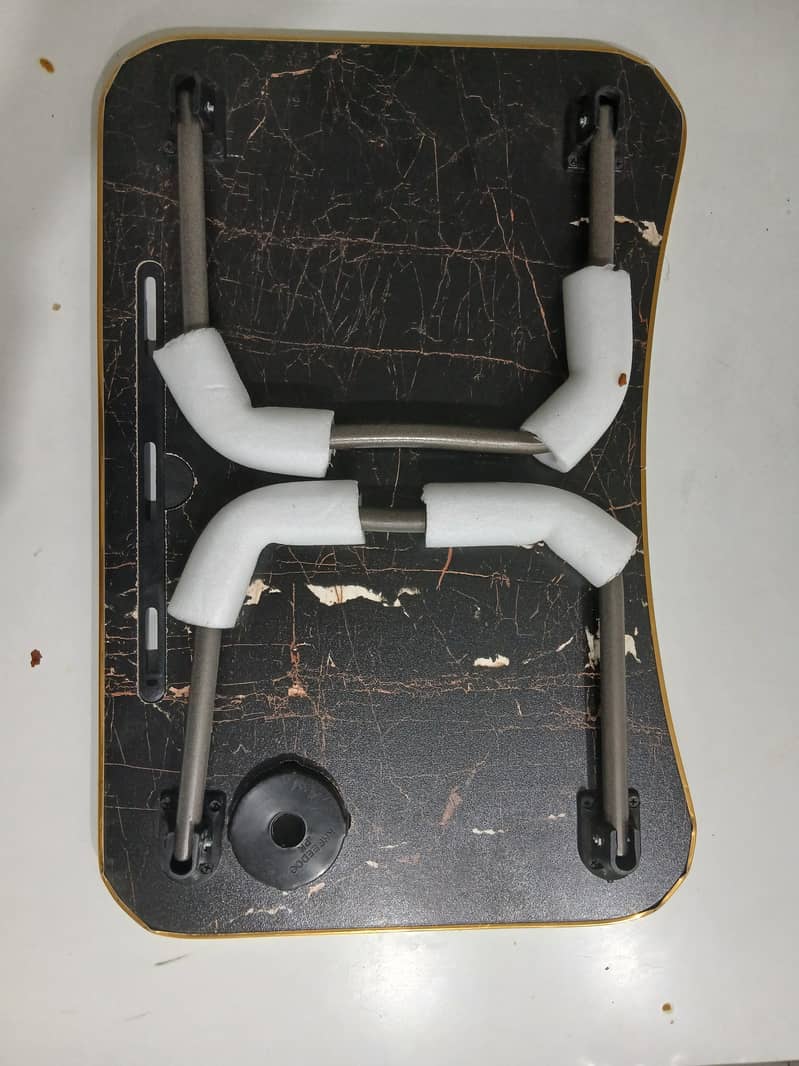 Foldable Laptop Table 5