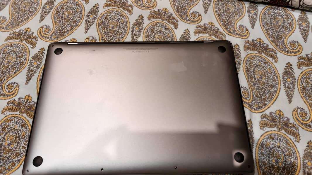 MacBook pro 2017 1