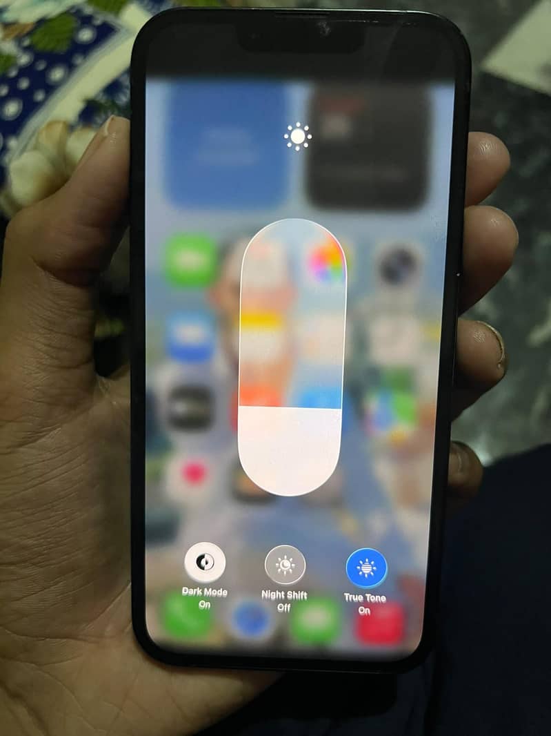 Apple iPhone 13 5