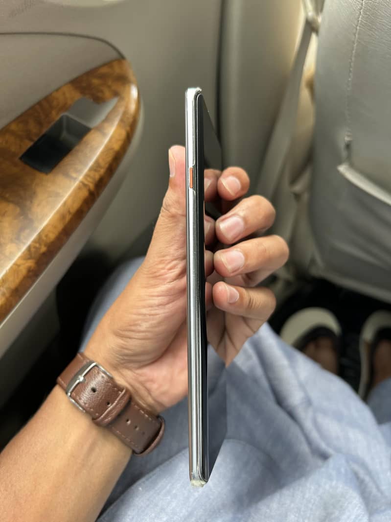 tecno camon 40 pro 4