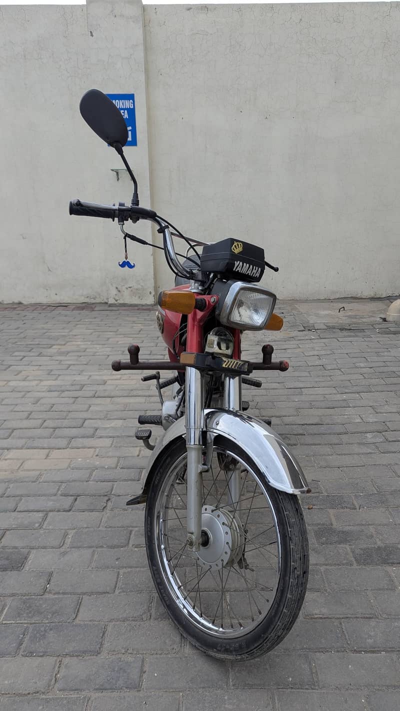 Dhoom 70cc 7