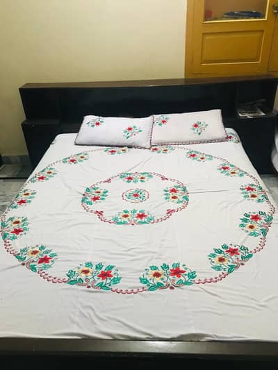 used bed and used dressing table(polished)