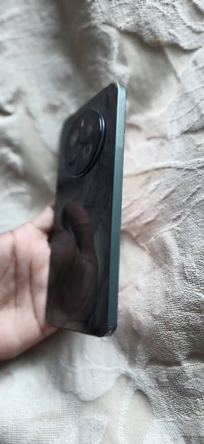 Realme 12