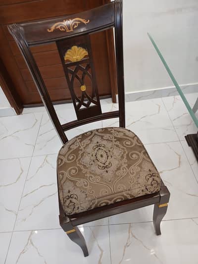 Dinning Table