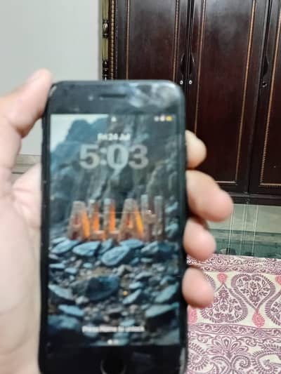Apple iPhone SE