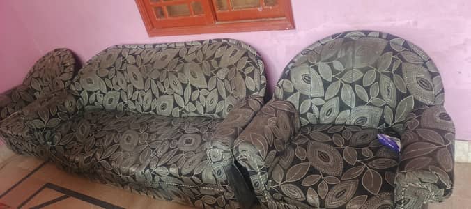 2 single sofa 1 three seater