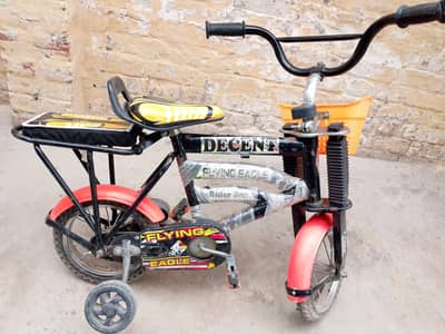 10 by 10 condition hai urgent for sale