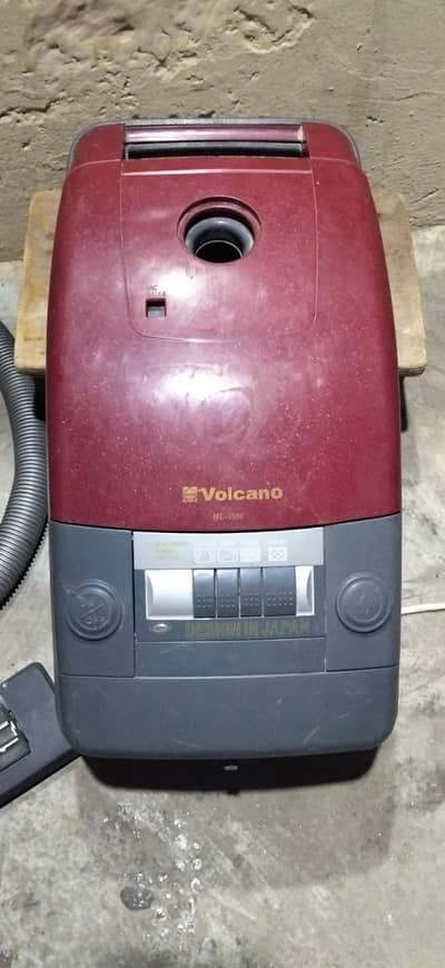 Powerful Vacuum Cleaner for Sale - Excellent Working Condition