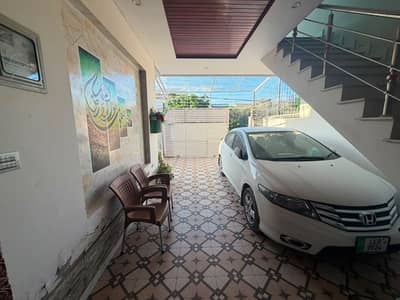 9 marla House available for sale