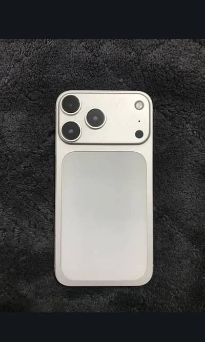 iPhone XR convert 17 pro