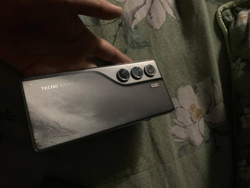 Tecno CAMON 40 3